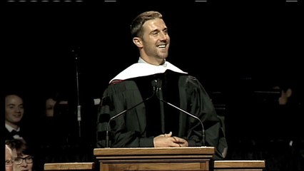 Alex Smith gives commencement speech at University of Utah