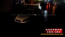 Karaman'da Aşırı Yağış Nedeniyle polis aracı suya gömüldü