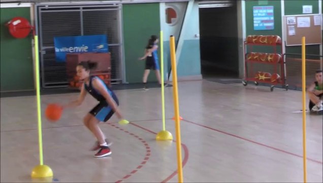 Stage Pâques, Jour 1, concours de dribble