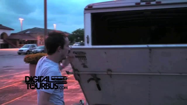 Fear Before the March of Flames - BUS INVADERS Ep. 53