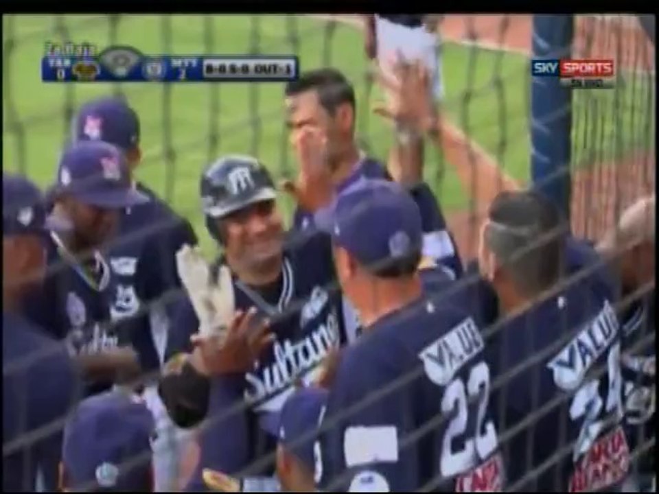 Home Run de Edgar Quintero de Sultanes de Monterrey (23-04-2014)