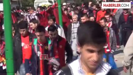 Binlerce Eskişehirsporlu Taraftar Kupa İçin Konya'ya Gitti
