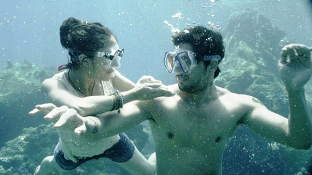 Siddharth Malhotra Shraddha Kapoor's Underwater Date – Ek Villain