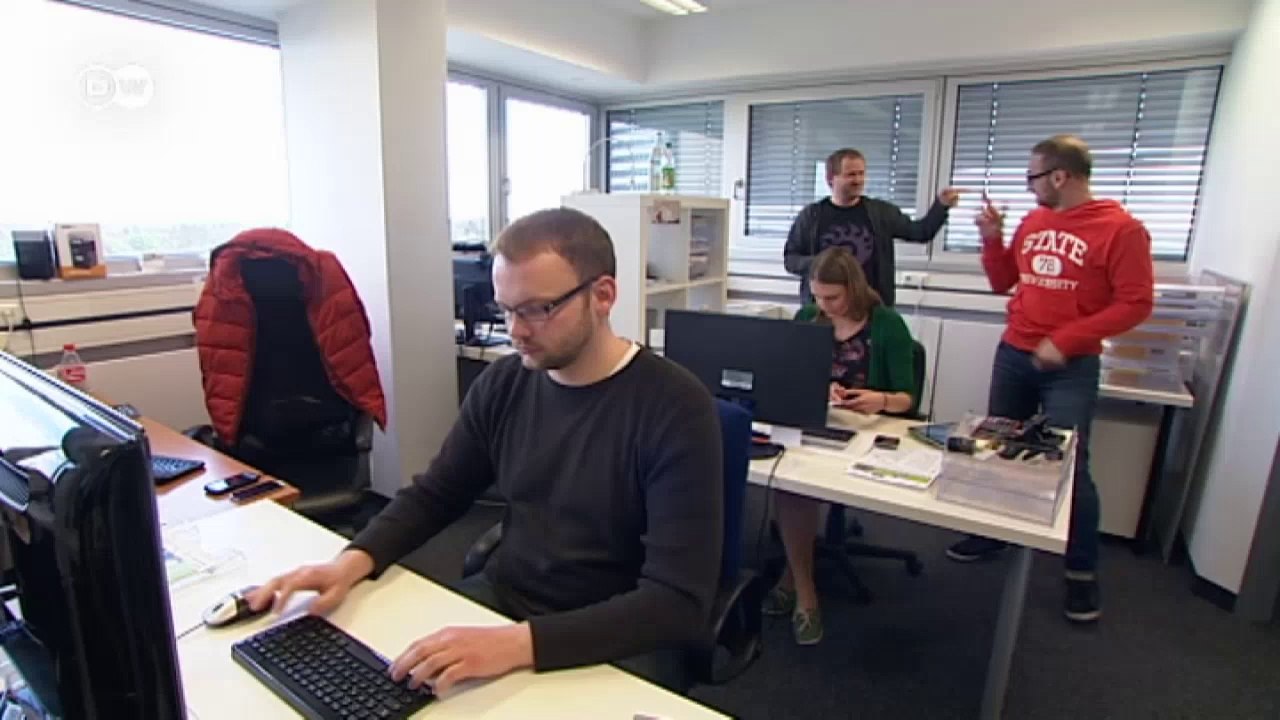 Sign Language App - Mobile Interpreting for the Hearing-Impaired | Made in Germany