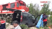 Tren, Otomobile Çarptı 1 Ölü