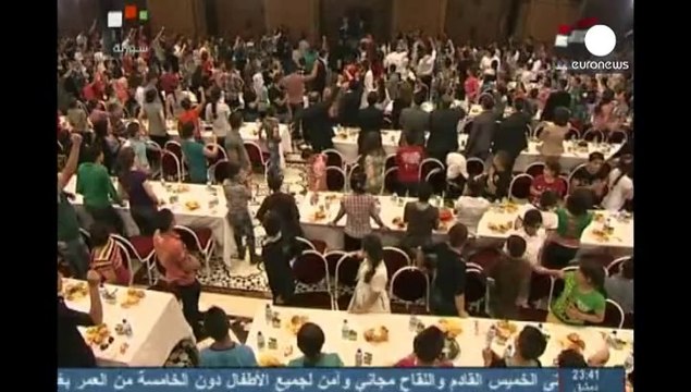 Syrian rebels begin evacuation of Homs