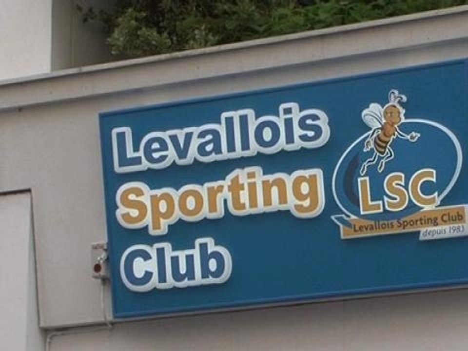 L'entraîneur de tennis de Levallois, en garde à vue, reconnaît un viol - 07/05