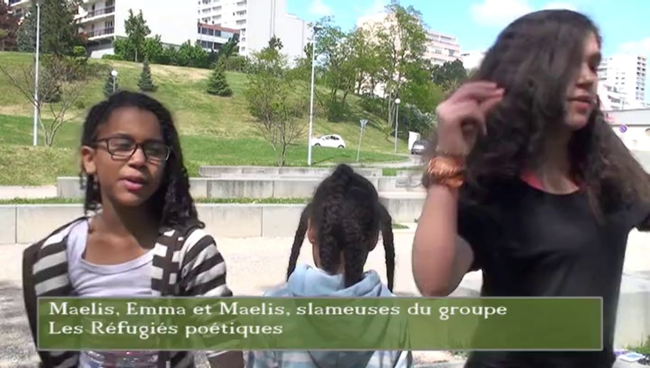 Maelis, Emma et Maïlys, slameuses des Réfugiés Poétiques