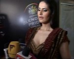 Bollywood Babe Zarine Khan looking awesome Cute Hot Beauty In Fashion Show Event Kareena Kapoor