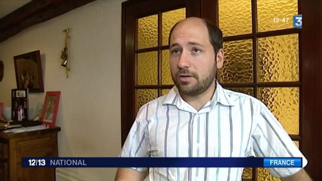 Pyrénées-Atlantiques : des vautours s'attaquent à une vache vivante