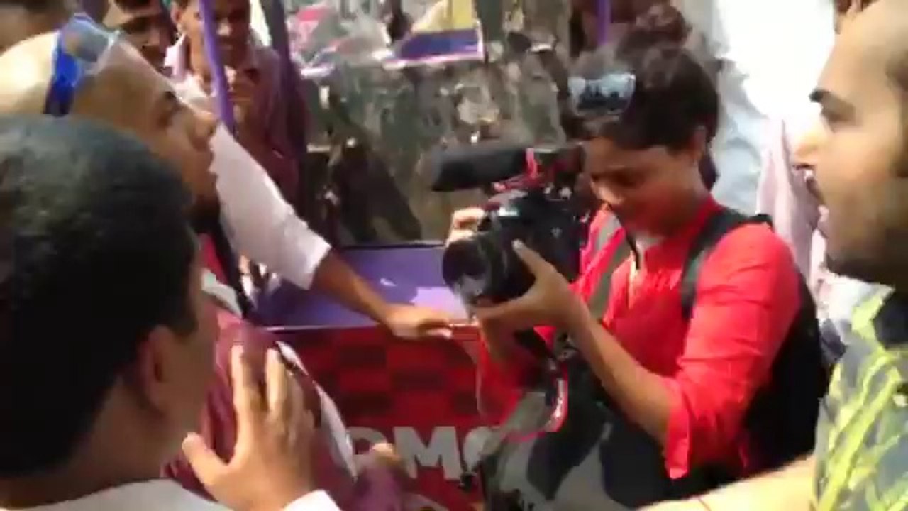 Modi Supporters Have at it with Vishal Dadlani