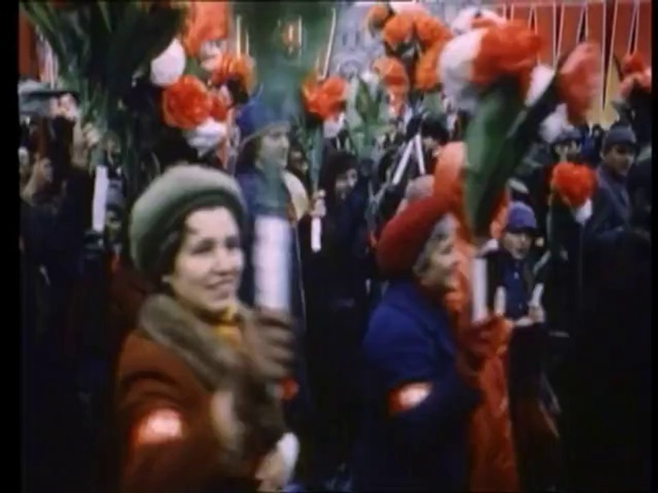 DER ROTE OKTOBER - DIE GROSSEN UND DIE KLEINEN LUEGEN