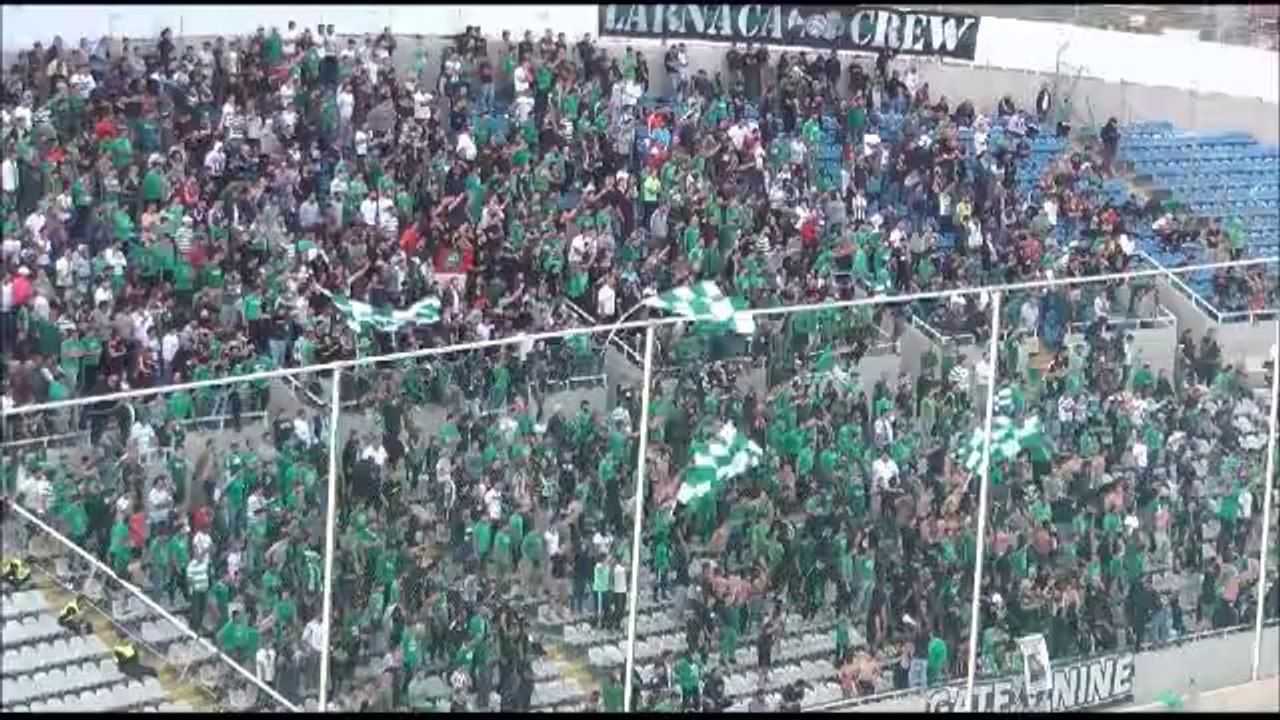 ΑΠΟΕΛ-Ομόνοια-πλέι οφ-Ομόνοια fans 1