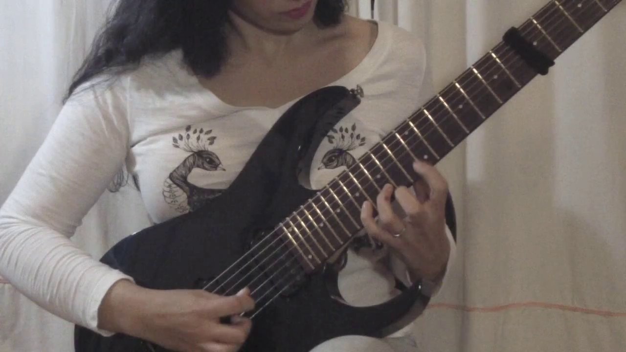 Pentatonic Lick in B minor in the Style of Paul Gilbert - Lead Guitar Lesson