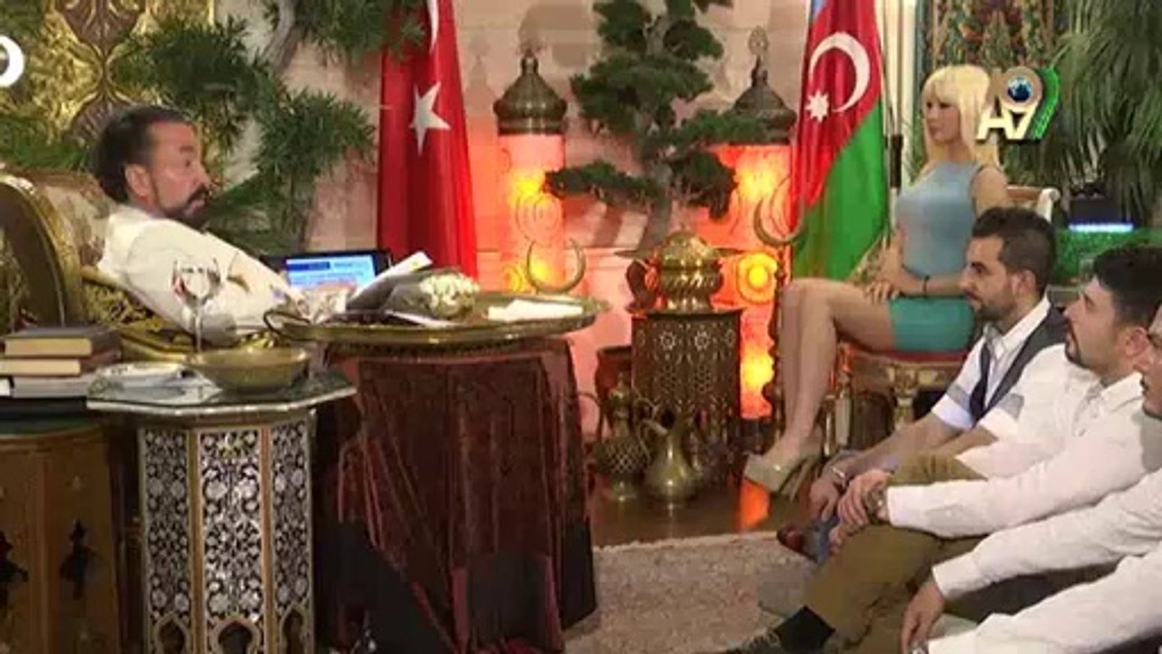 Başbakanımız görevine mutlaka devam etmeli.