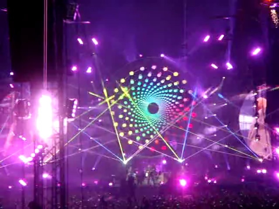 Coldplay - Hurts Like Heaven