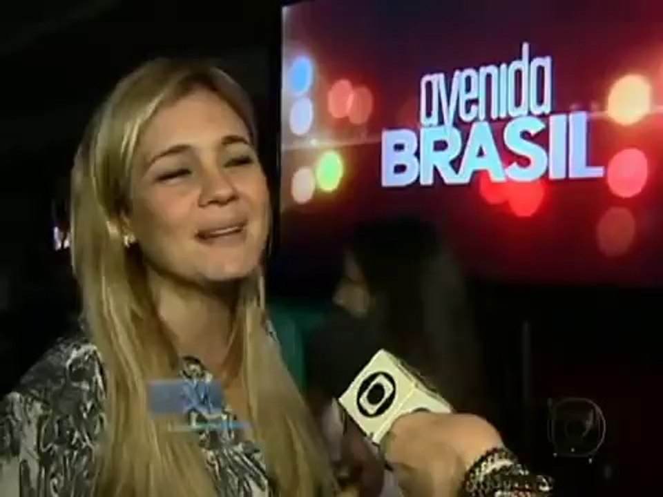 Brasil para no último capítulo de Avenida Brasil   Jornal Nacional