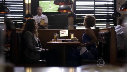 Verônica convida Edna para morar com ela