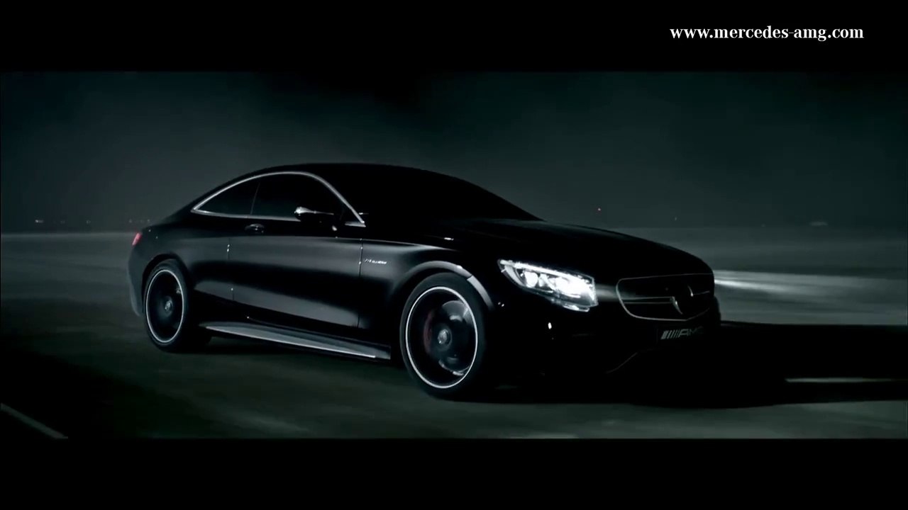 Mercedes-Benz S 63 AMG Coupé - Performance Art