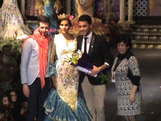 Eloy Enamorado. VIII desfile de moda flemenca. Paterna del Campo. Cruz de la Victoria.