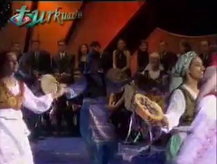 ŞEHNAZ LONGA-Beste: Santuri ETHEM Efendi (4) (TRT Halk Dansları Topluluğu Eşliğinde)