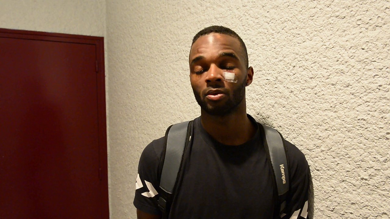 Fabacary Dieme, déçu après la défaite de la JS Cherbourg face à Pontault-Combault. Le club accède toutefois à la Pro D2.