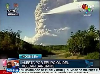 Suspenden vuelos a Yakarta por la erupción del Sangiang