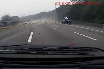 Yolda giderken kamyonun lastiği patlarsa ne olur?