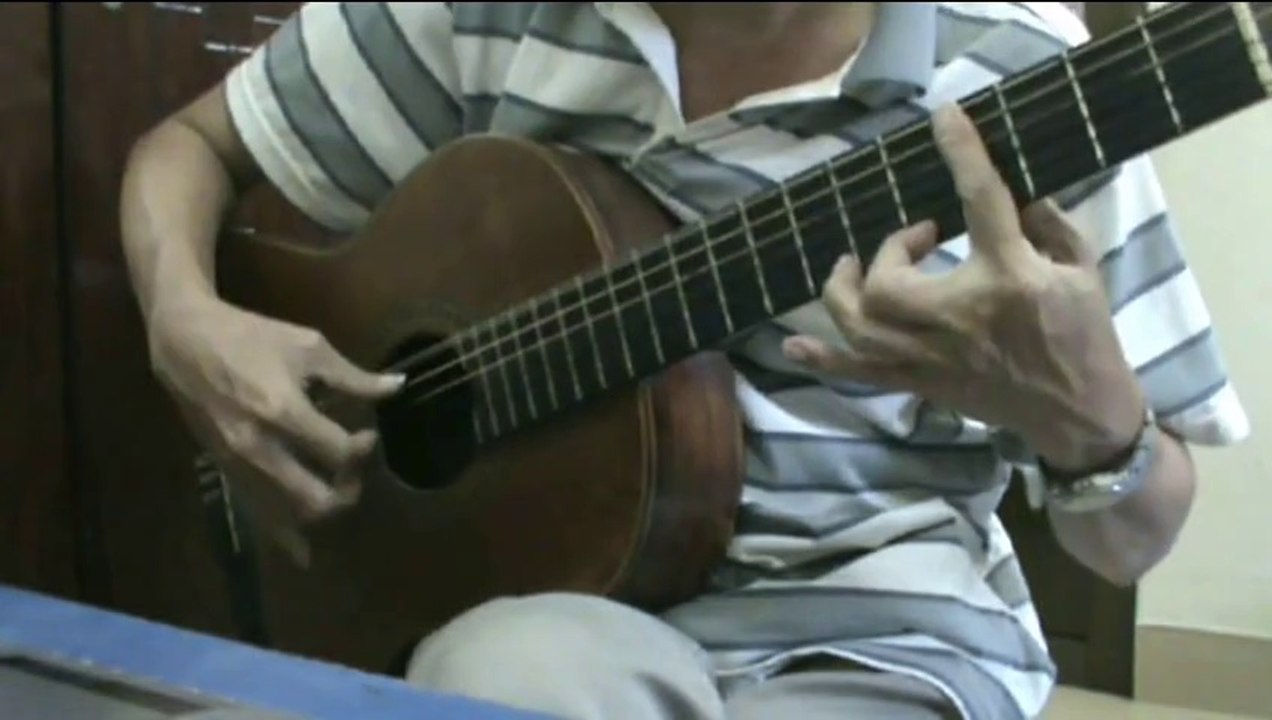 THE MOON REPRESENTS MY HEART - Guitar Solo