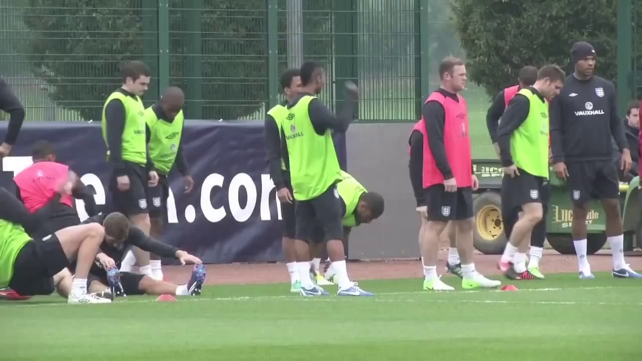 Rooney: 'We all know we should qualify'
