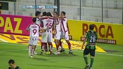 Union fans go wild after goal | Argentina Primera Division