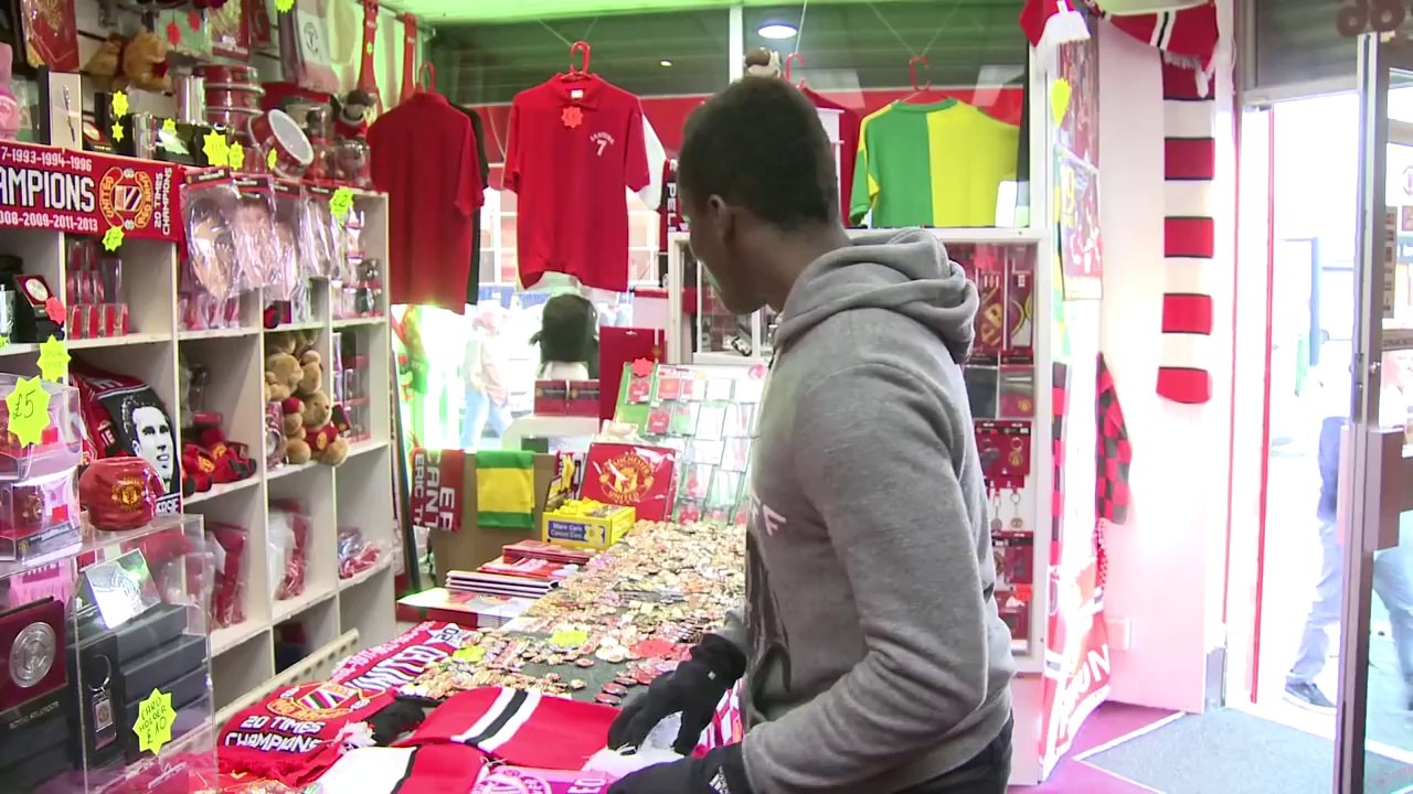 KSI Goes Shopping at the Manchester derby | Man United v Man City #KSIARMY