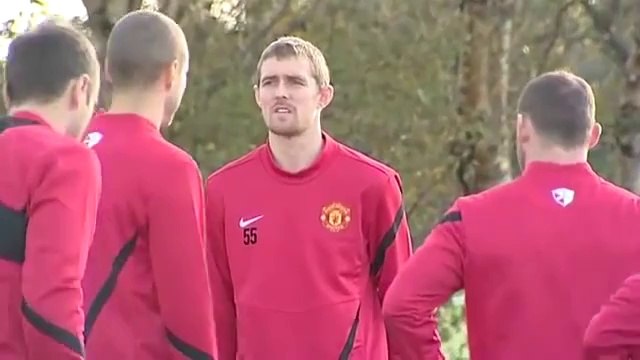 Man Utd 2-0 Otelul Galati - Fletcher, Evra, Owen and more training | Champions League 2011-12