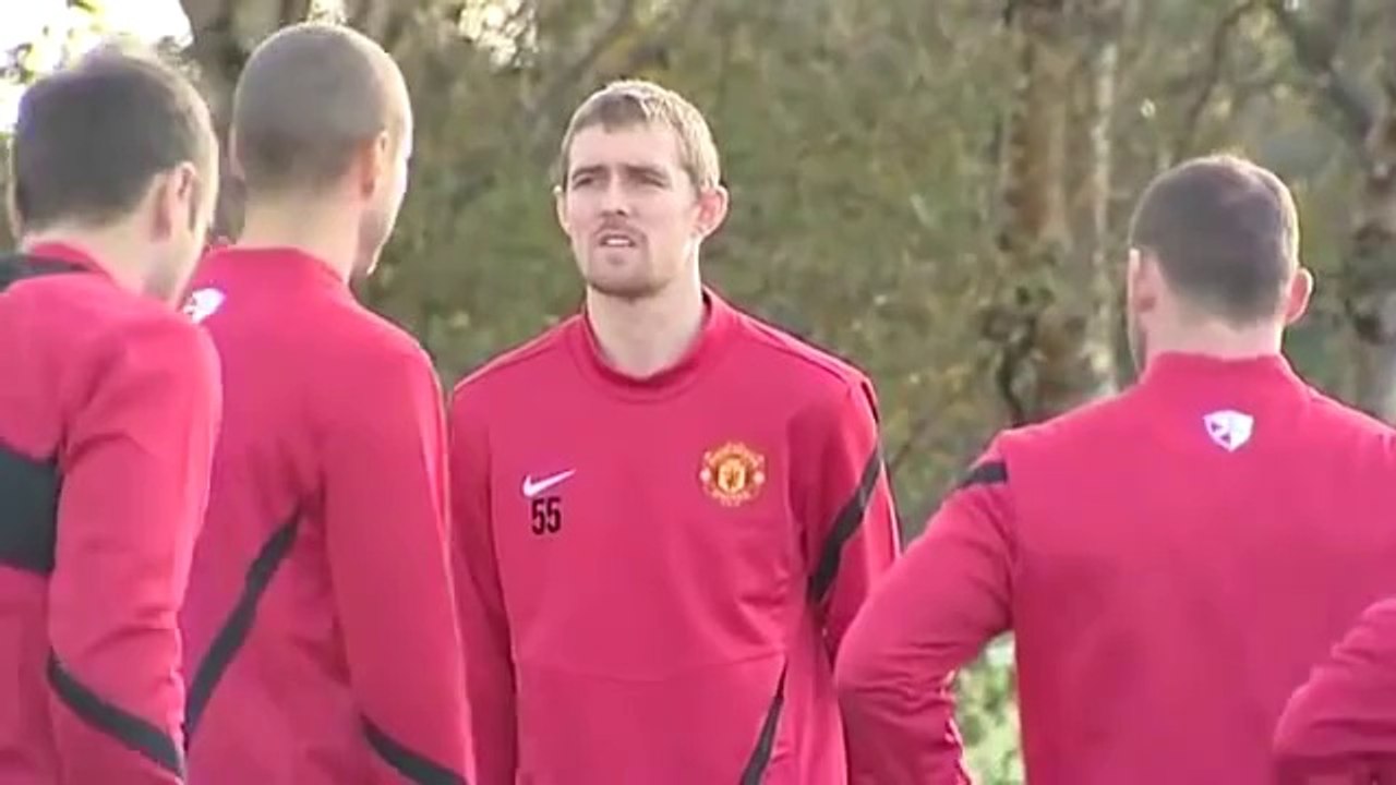 Man Utd 2-0 Otelul Galati - Fletcher, Evra, Owen and more training | Champions League 2011-12