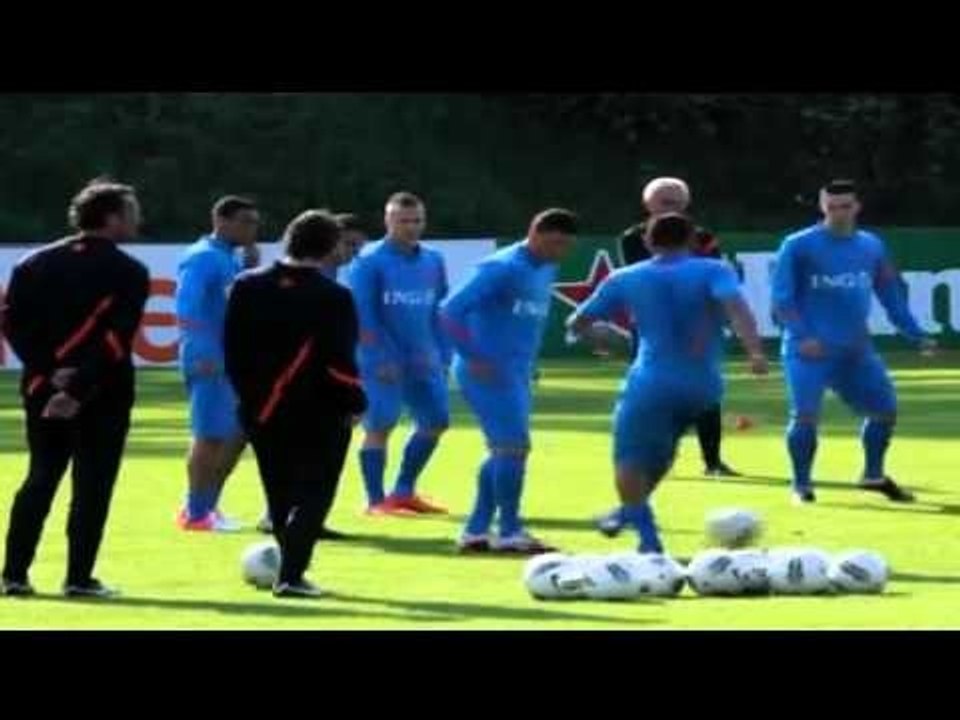 VIDEO Van der Wiel:| "Addio all'Ajax"