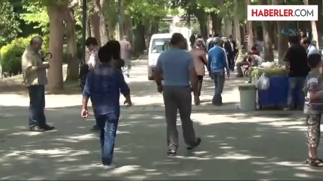 Kadın Çevik Kuvvet Polislerinden Taksim Selfiesi
