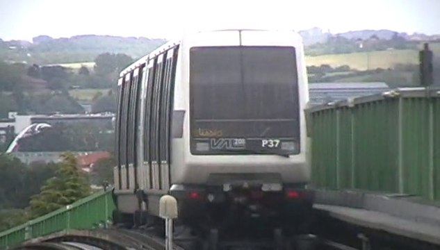 VAL208 : Départ de la station Jolimont sur la ligne A du métro de Toulouse