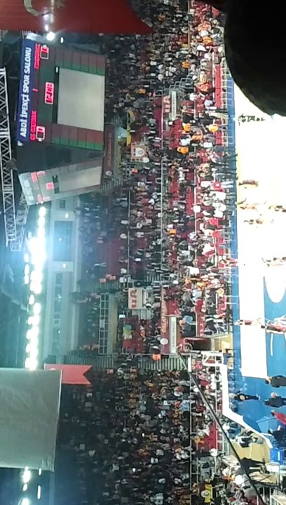 ultrAslan  BU SENE BASKETTE TARİH YAZALIM !