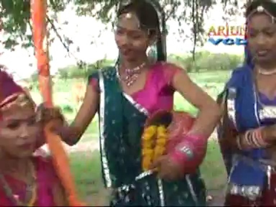 Pyaro Kanudo Radha Ne Jhulave Jhula  || Best Sanwariya Bhajan
