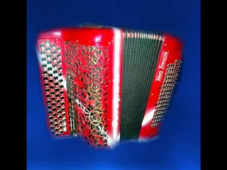 BENNY HILL à l'accordéon