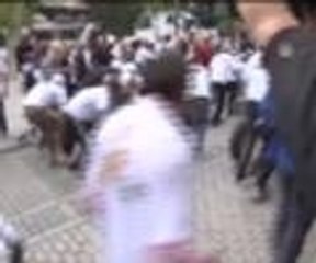 Rallicilerden "tekerlek yuvarlama" rekor denemesi