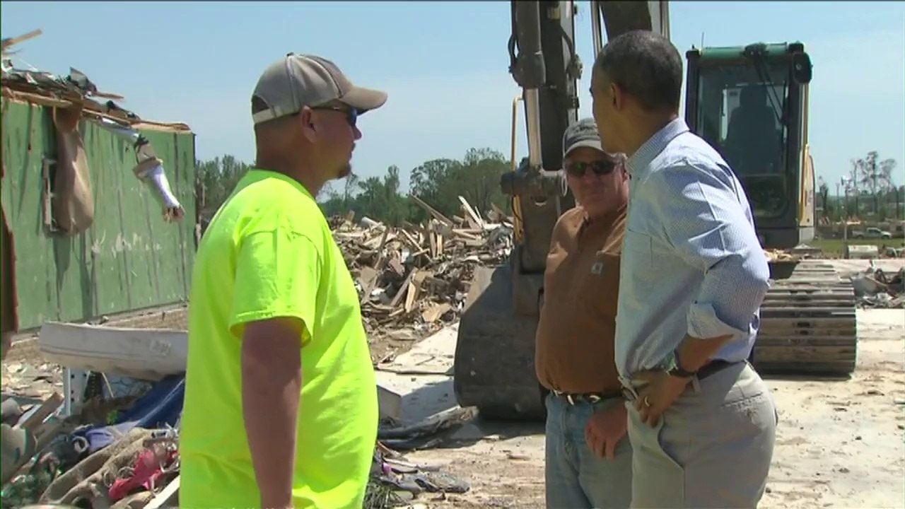 Tornades dans l'Arkansas: Obama promet la solidarité