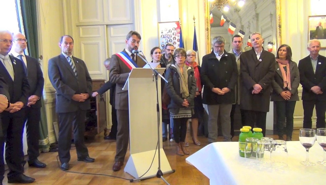 cérémonie de la Victoire du 8 mai 1945 à Avranches - discours en mairie - jeudi 8 mai 2014
