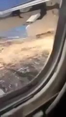 Un avion perd son réacteur en plein vol... Enorme explosion!