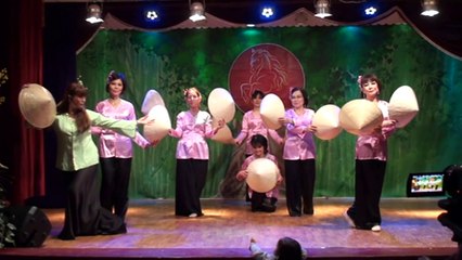 Hành Trình Trên Đất Phù Sa - Thi Mai