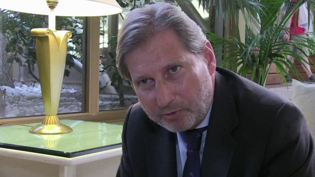 Hahn: Greece benefits from EU 'family' membership