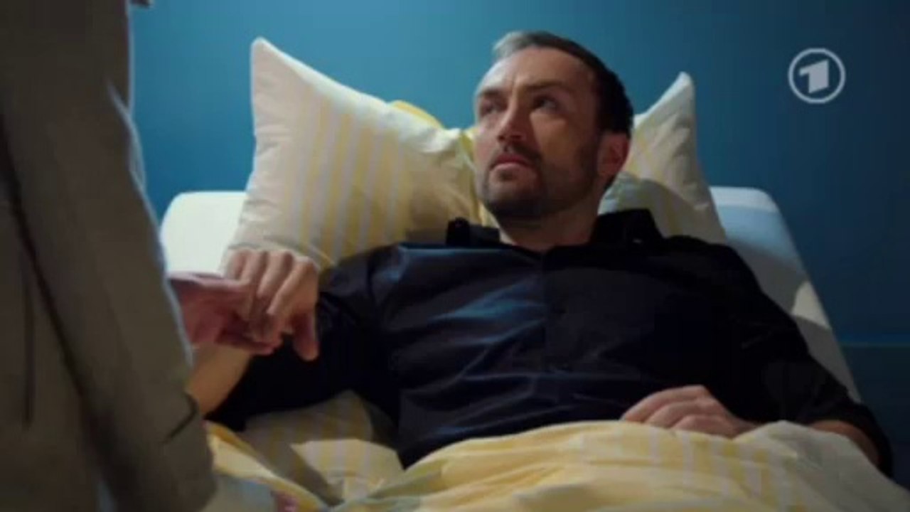 Verbotene Liebe : Caro & Thore - Der erste echte Kuss II Folge 4500