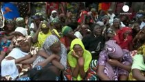 Kızları kaçırılan Nijeryalı anneler yardım istedi