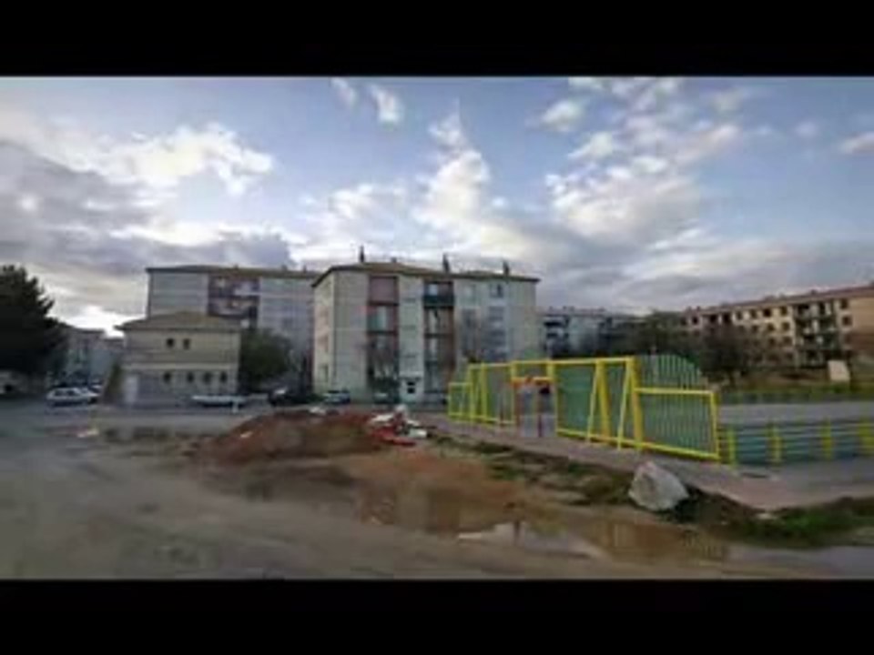 SaintGilles (30) visite de la cité "Sabatot" Vidéo Dailymotion