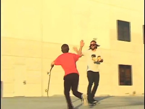 Hilarious Skater FAIL : Coffee on the floor!